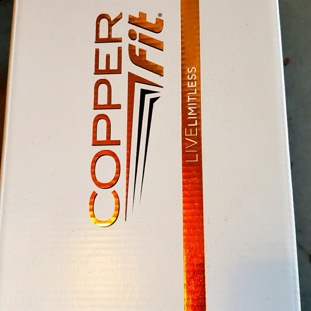 Womens Cooper Fit shoes.Size 8.5.Never worn.Grey.